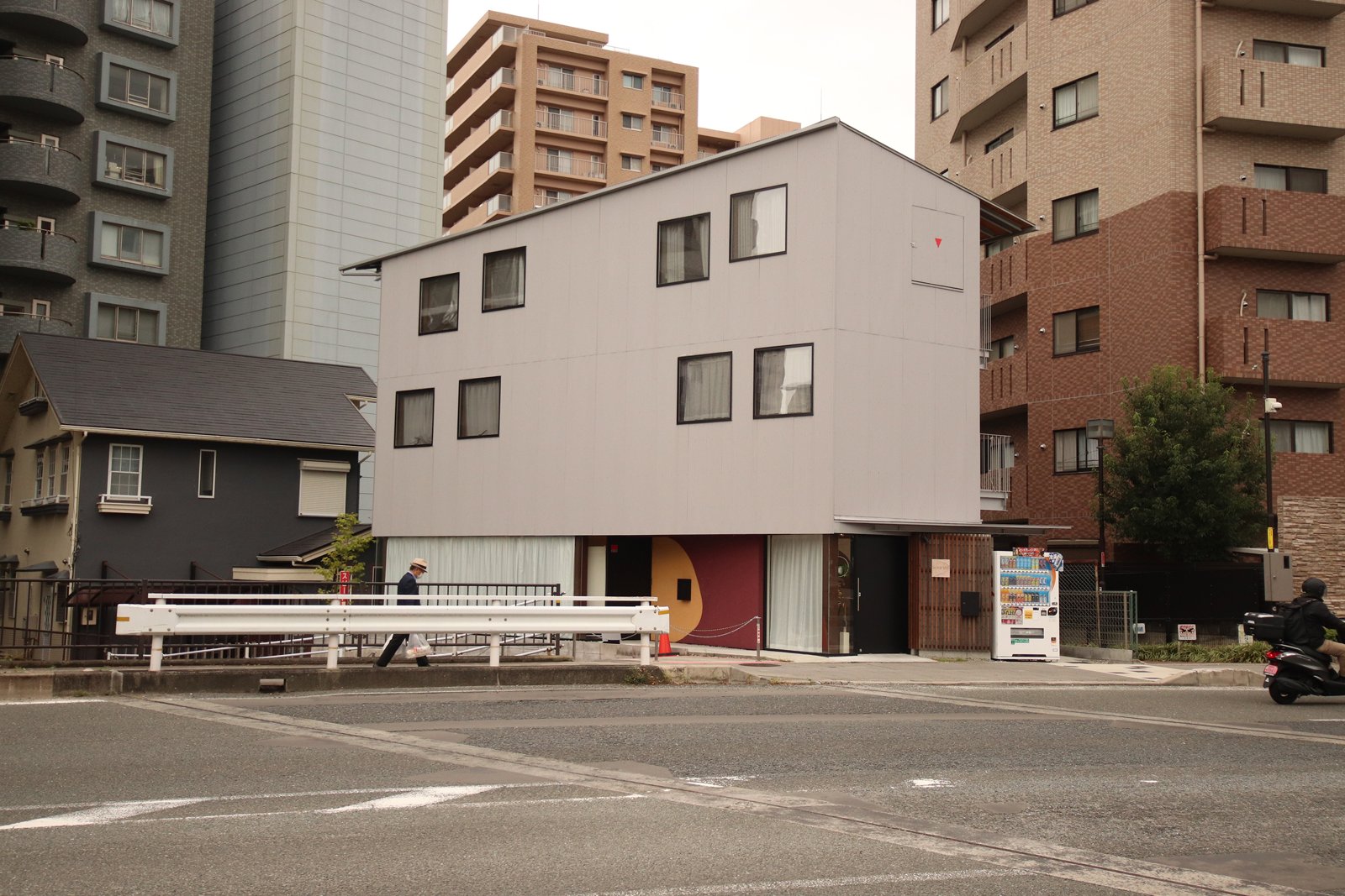 宝塚BASE